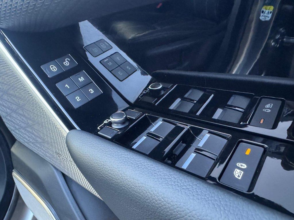 Used Land Rover Range Rover Velar 2018 for sale - 76570586: Photo 23