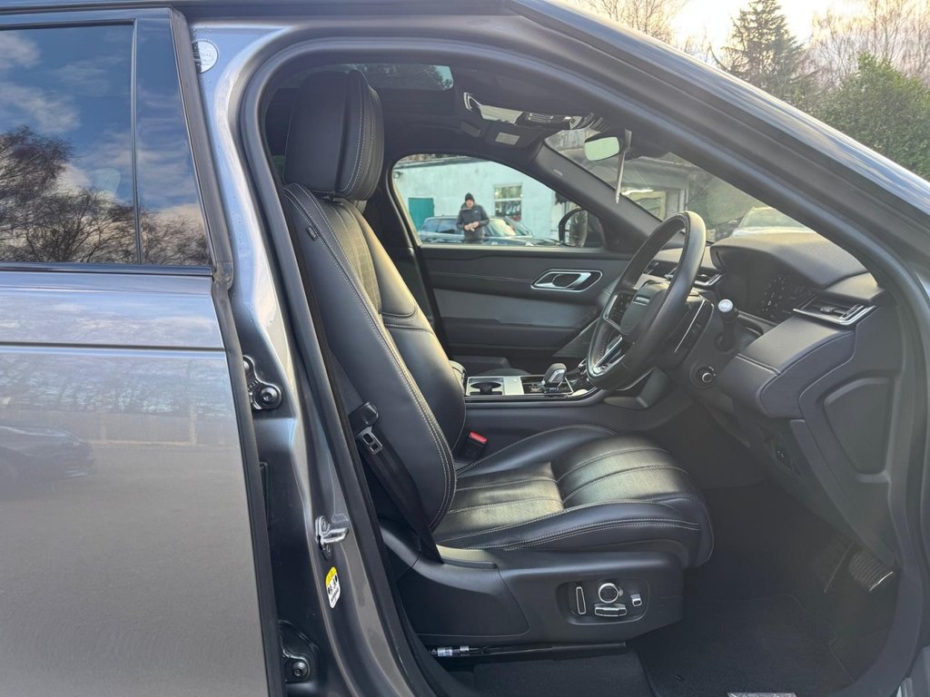 Used Land Rover Range Rover Velar 2021 for sale - 76986209: Photo 9