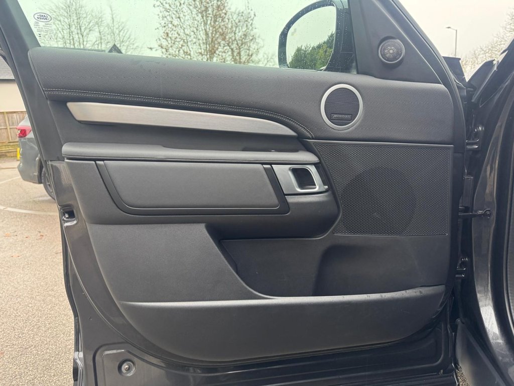 Used Land Rover Discovery 2023 for sale - 76535749: Photo 15