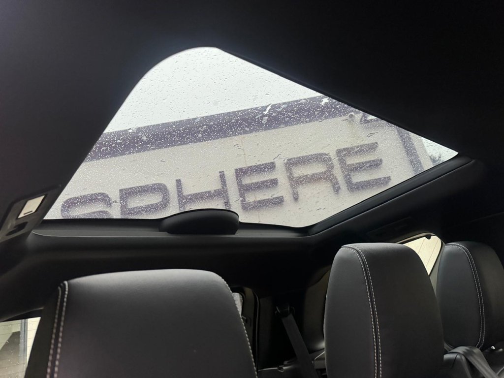 Used Land Rover Discovery 2023 for sale - 76535749: Photo 30