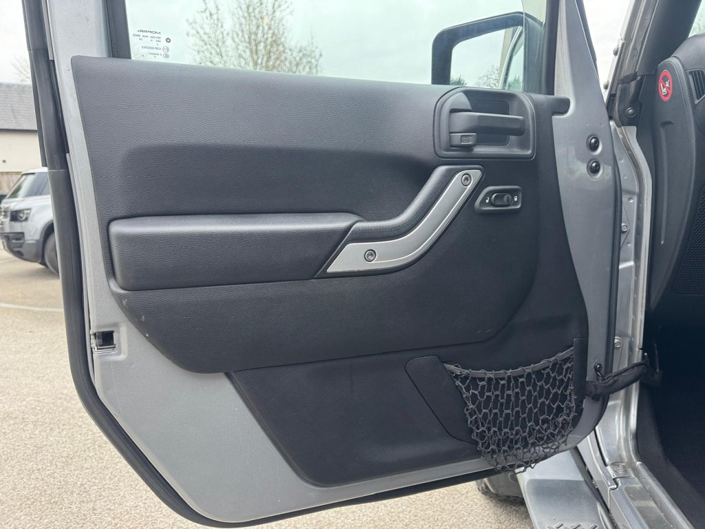 Used Jeep Wrangler 2015 for sale - 77302736: Photo 17