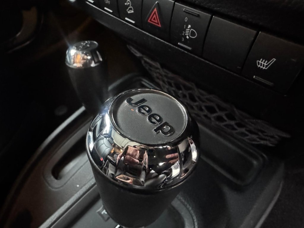 Used Jeep Wrangler 2015 for sale - 77302736: Photo 24