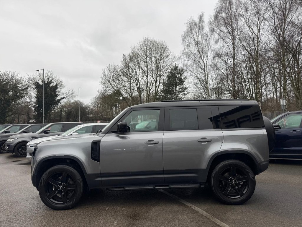 Used Land Rover Defender 2021 for sale - 77463826: Photo 4