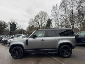 Used Land Rover Defender 2021 for sale - 77463826: Photo