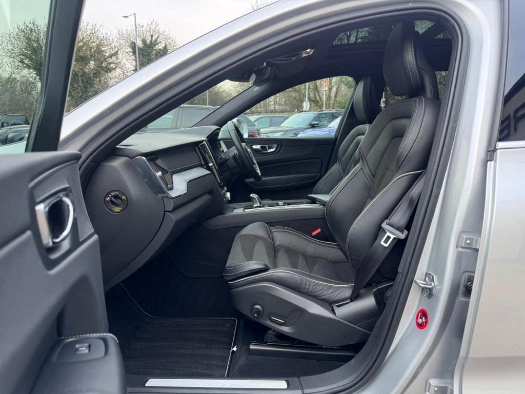 Used Volvo XC60 2018 for sale - 77383641: Photo 12