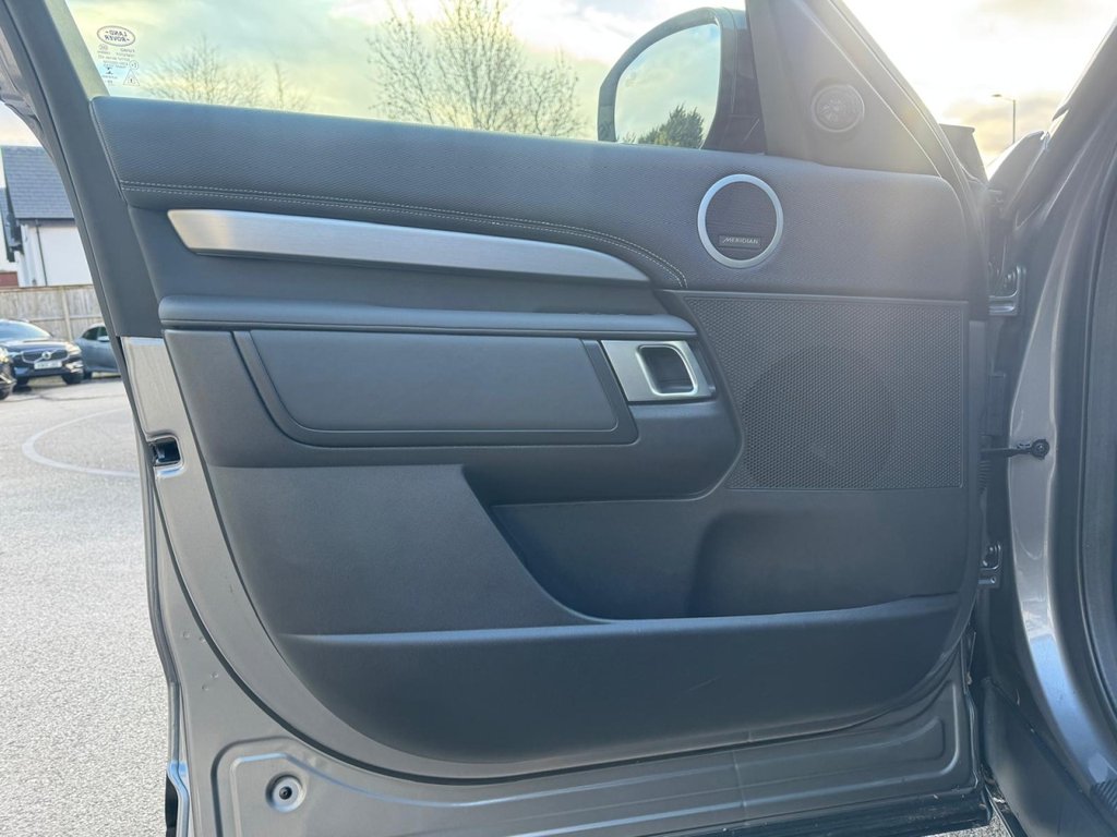 Used Land Rover Discovery 2021 for sale - 77891205: Photo 33