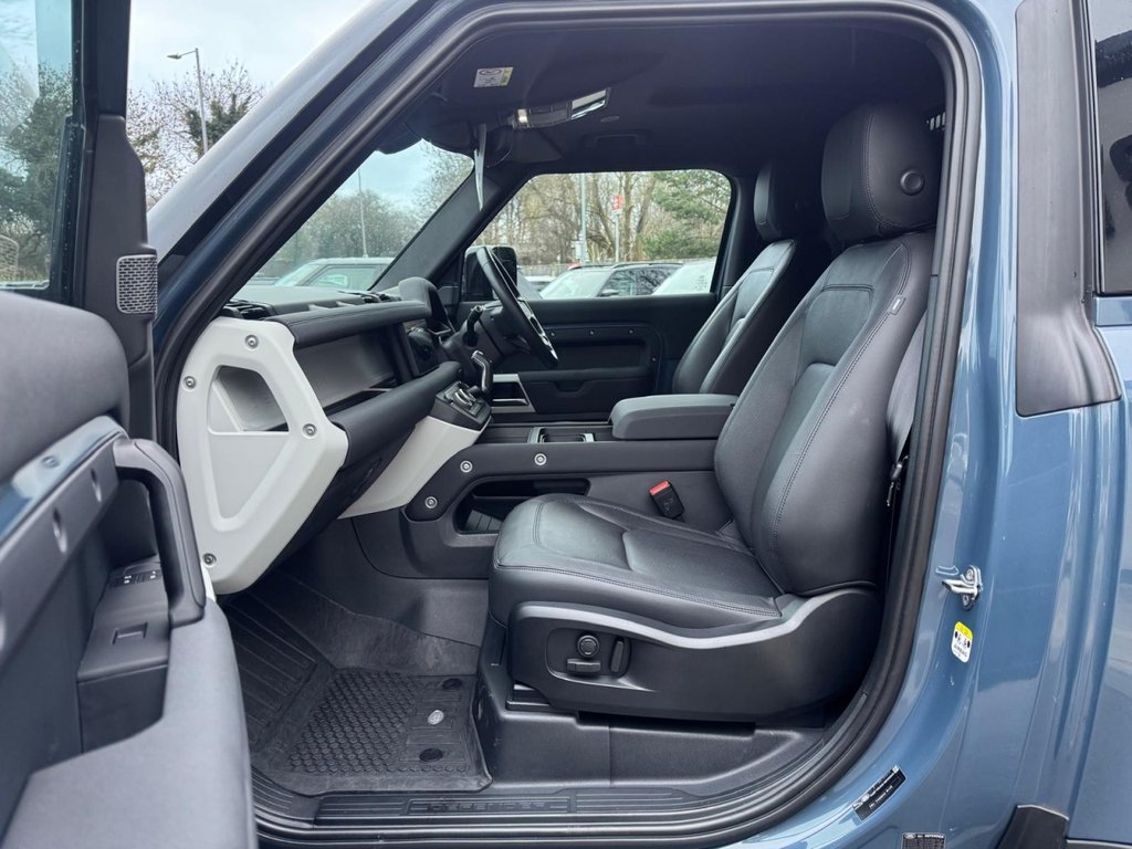 Used Land Rover Defender 2022 for sale - 77139864: Photo 11