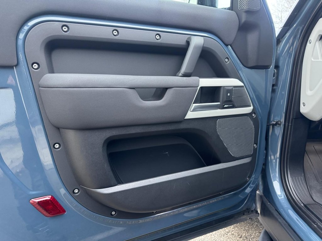 Used Land Rover Defender 2022 for sale - 77139864: Photo 22