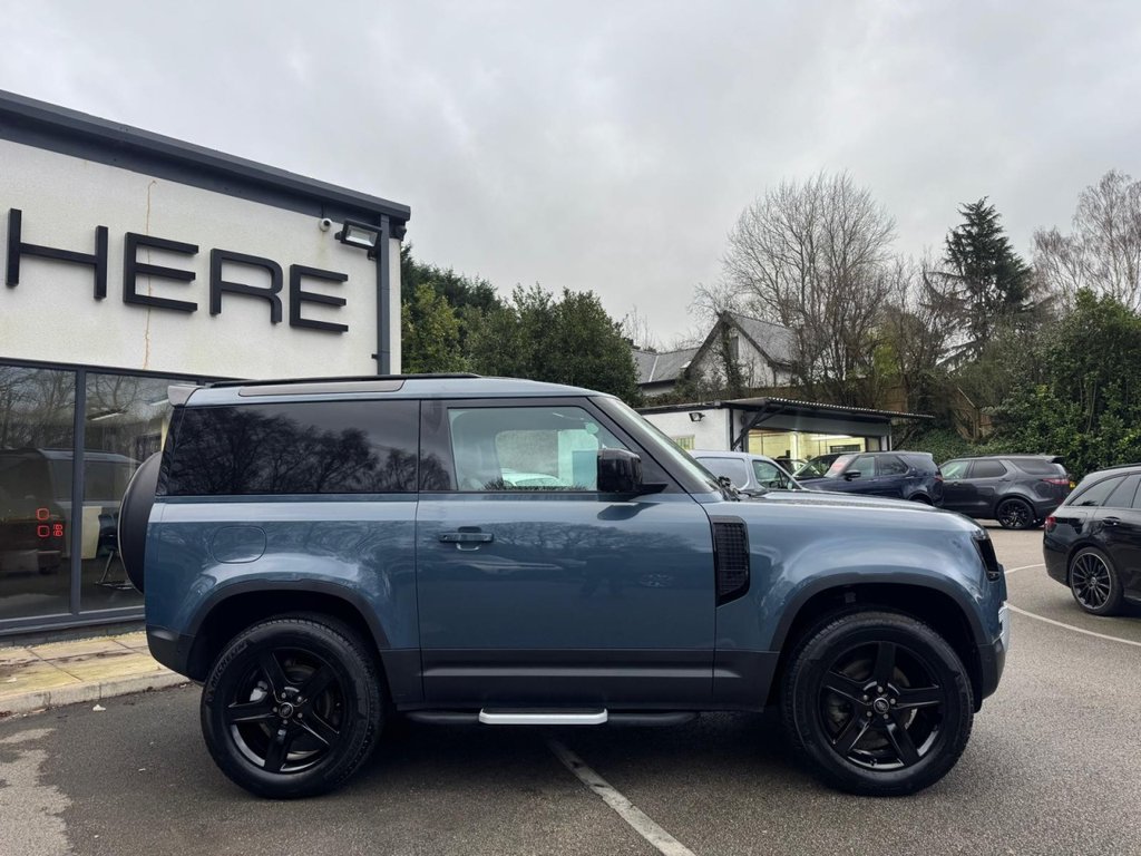 Used Land Rover Defender 2022 for sale - 77139864: Photo 8