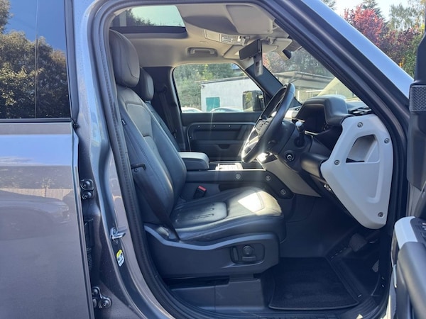 Used Land Rover Defender 2021 for sale - 73953414: Photo 10