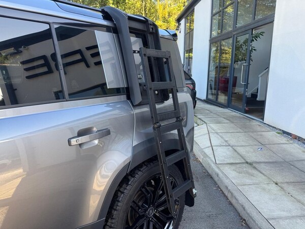 Used Land Rover Defender 2021 for sale - 73953414: Photo 28