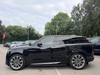 Used Land Rover Range Rover Sport 2024 for sale - 79384972: Photo