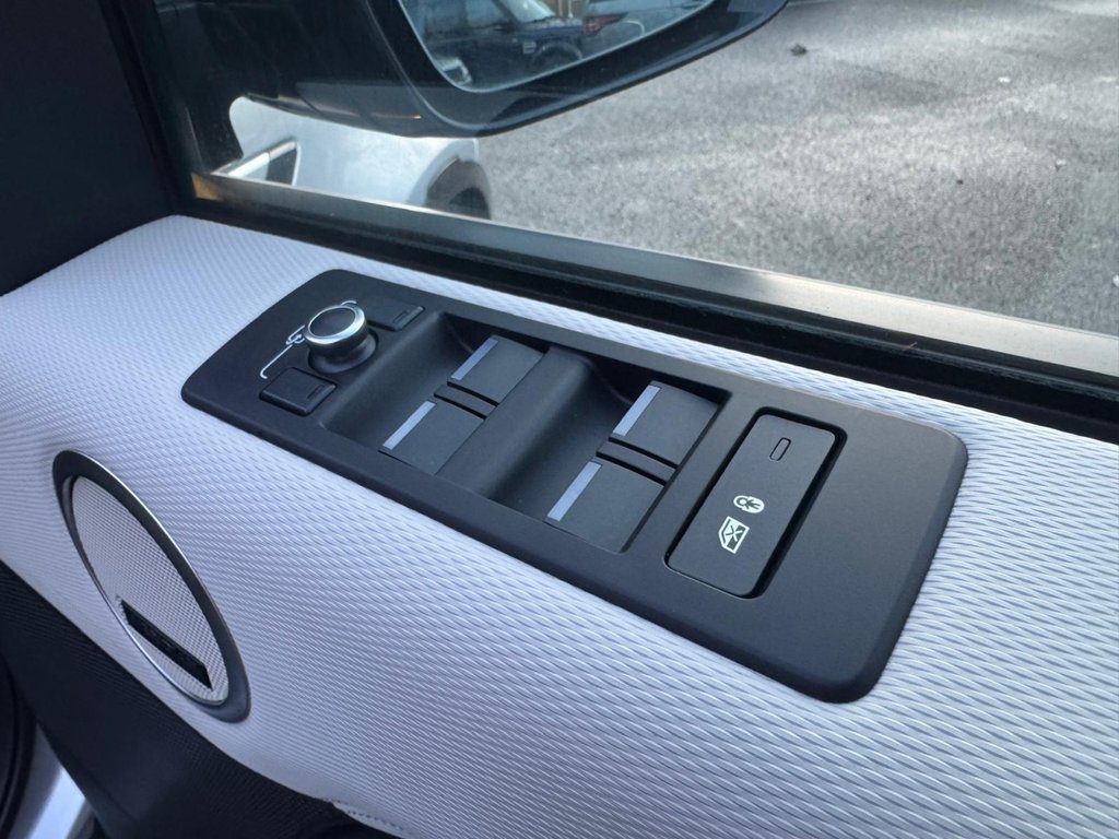 Used Land Rover Discovery 2021 for sale - 76900660: Photo 26