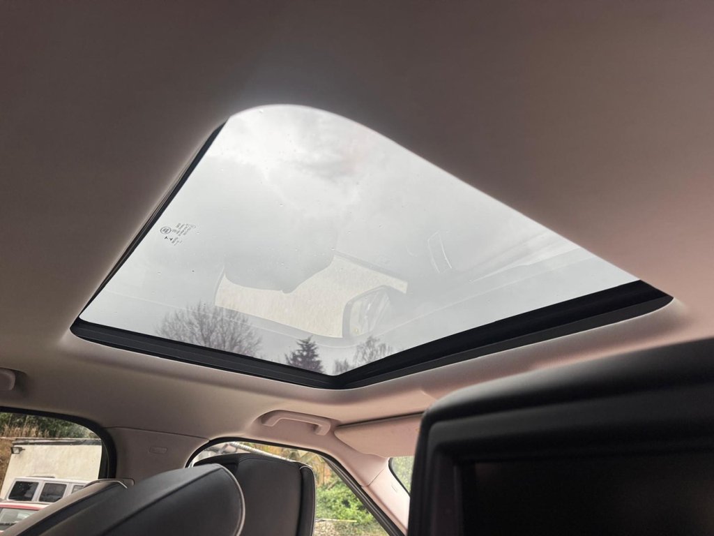 Used Land Rover Discovery 2019 for sale - 77464242: Photo 15