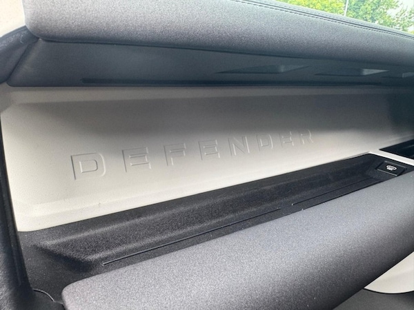 Used Land Rover Defender 2021 for sale - 75275209: Photo 26