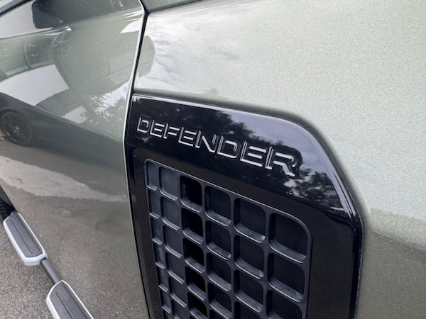 Used Land Rover Defender 2021 for sale - 75275209: Photo 31
