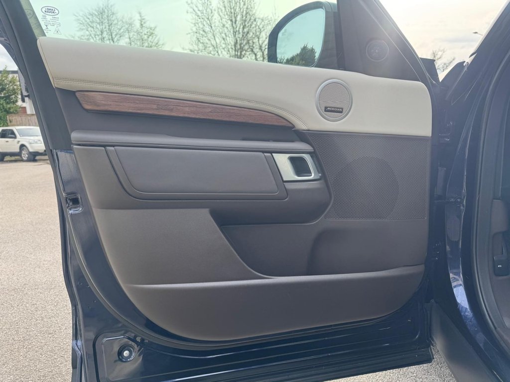 Used Land Rover Discovery 2017 for sale - 78117625: Photo 32