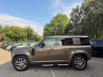 Used Land Rover Defender 110 2021 for sale - 79167010: Photo