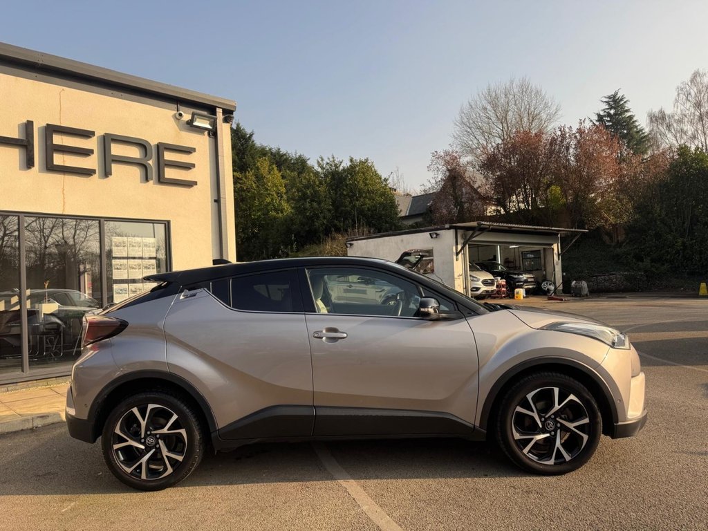 Used Toyota C-HR 2017 for sale - 78212743: Photo 8