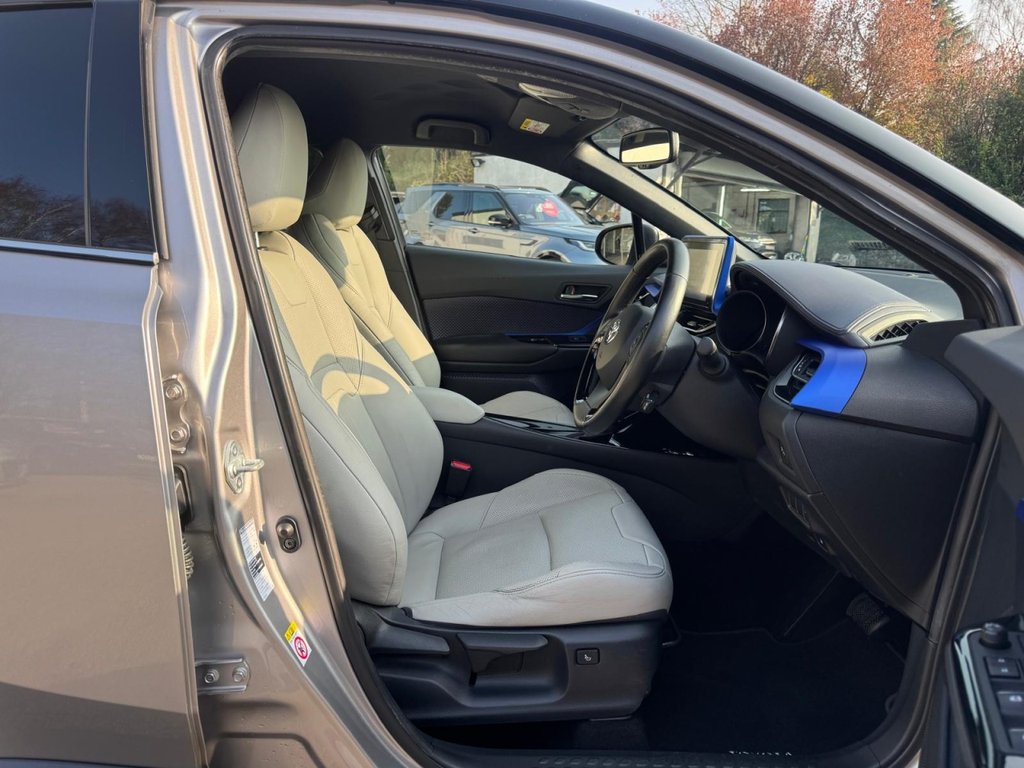 Used Toyota C-HR 2017 for sale - 78212743: Photo 9