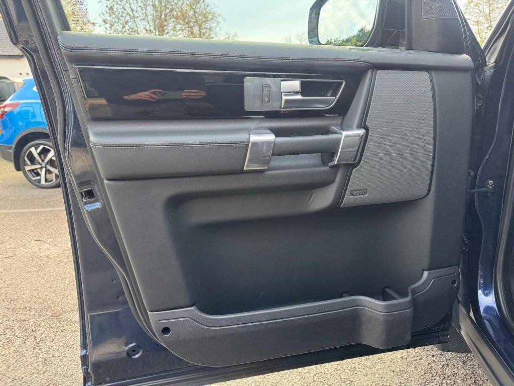 Used Land Rover Discovery 4 2015 for sale - 76317163: Photo 31