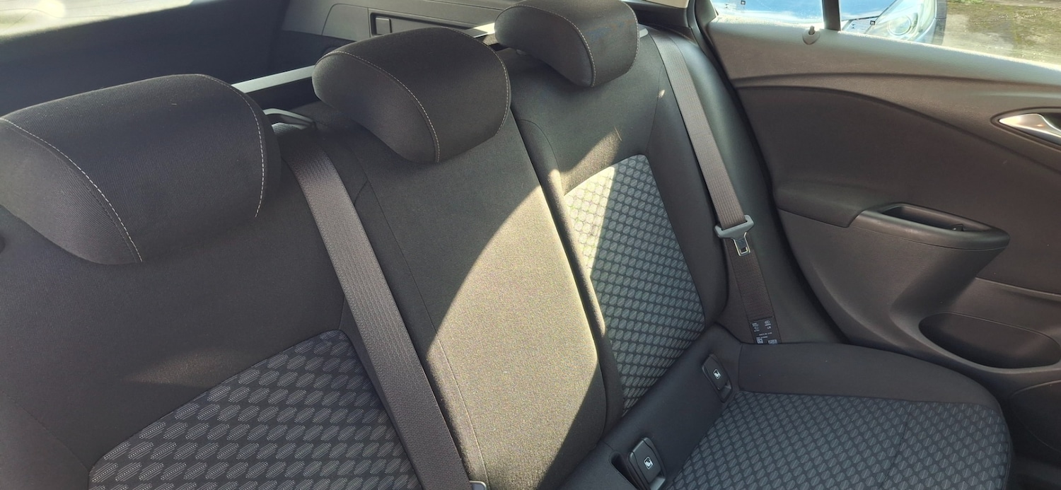 Used Vauxhall Astra 2017 for sale - 76114399: Photo 11