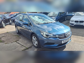 Used Vauxhall Astra 2017 for sale - 76114399: Photo