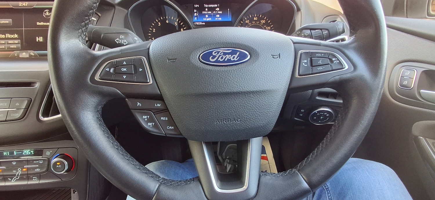 Used Ford Focus 2016 for sale - 75995121: Photo 13