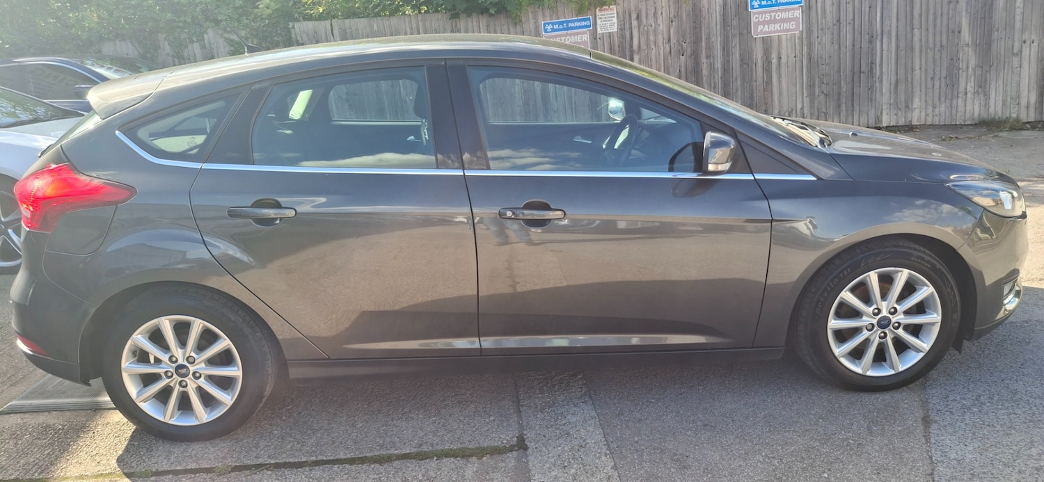 Used Ford Focus 2016 for sale - 75995121: Photo 8