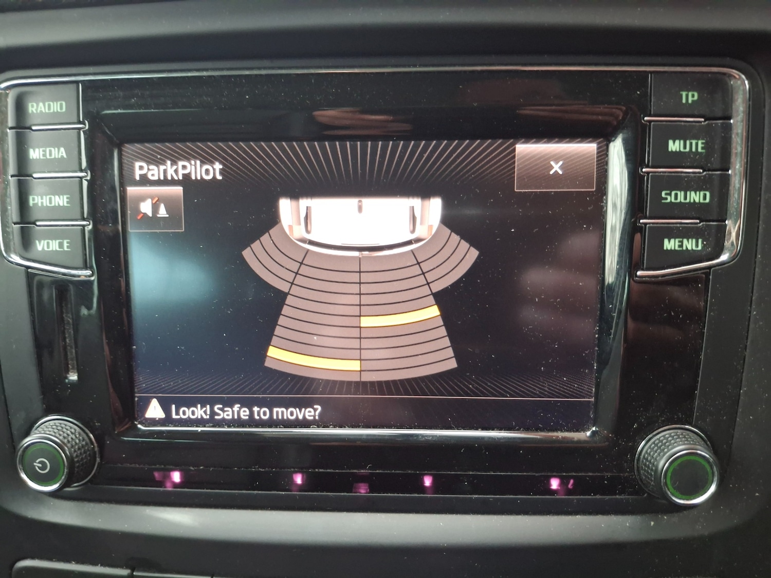 Used Skoda Yeti 2015 for sale - 77025285: Photo 19