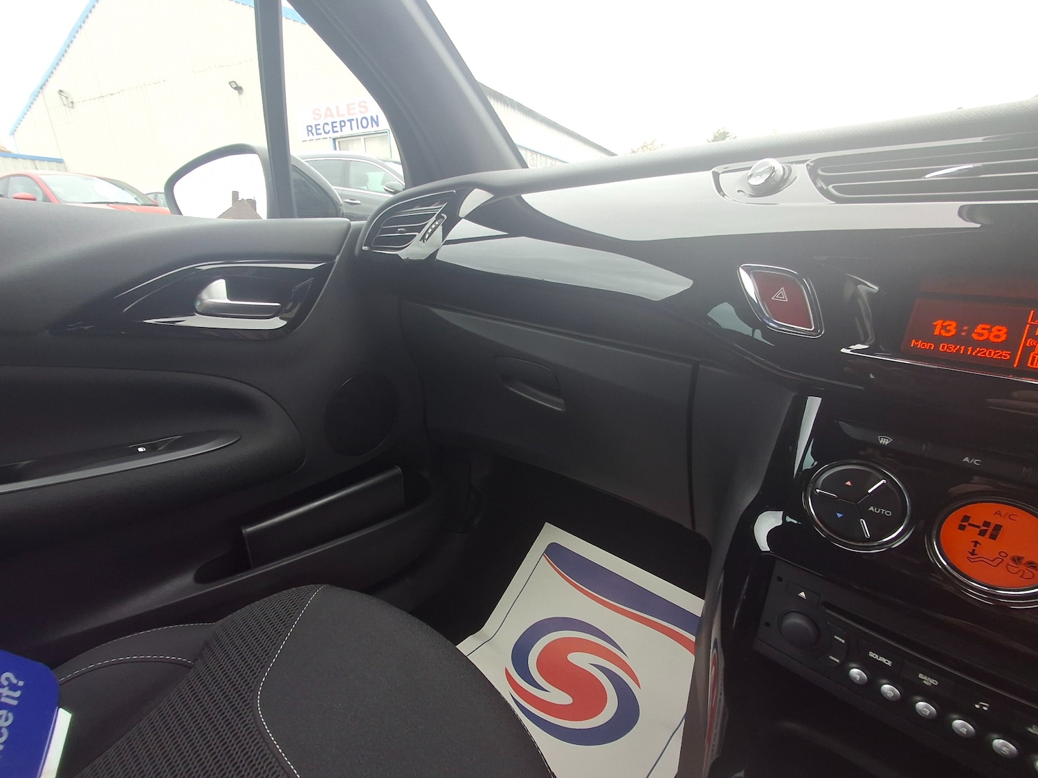 Used Citroen DS3 2015 for sale - 76450407: Photo 20