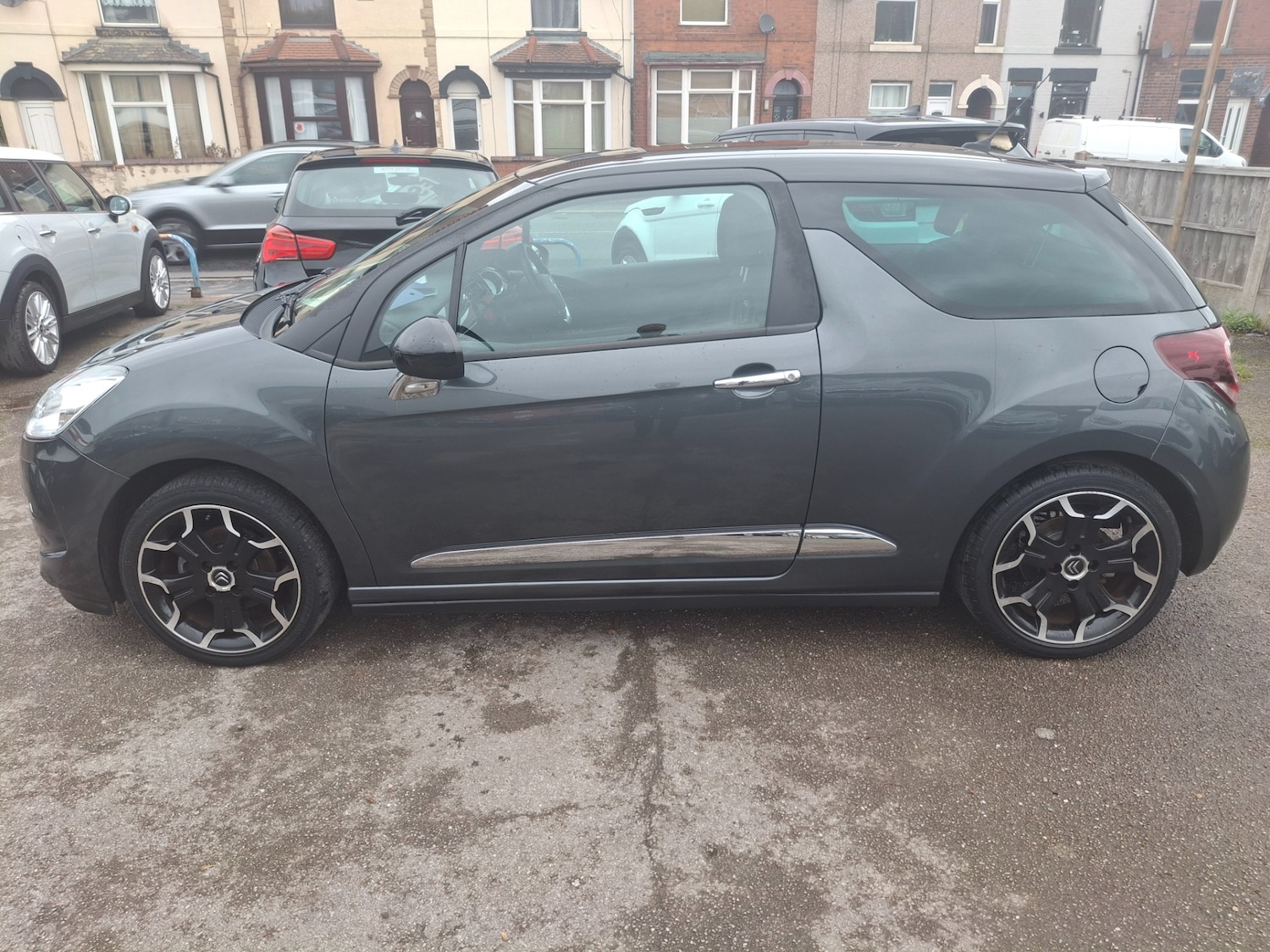 Used Citroen DS3 2015 for sale - 76450407: Photo 5
