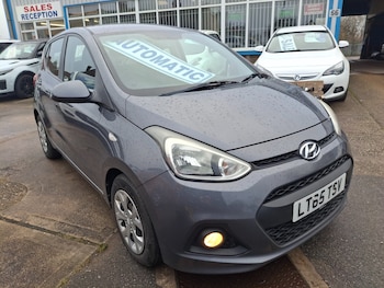 Used Hyundai i10 2015 for sale - 76958586: Photo