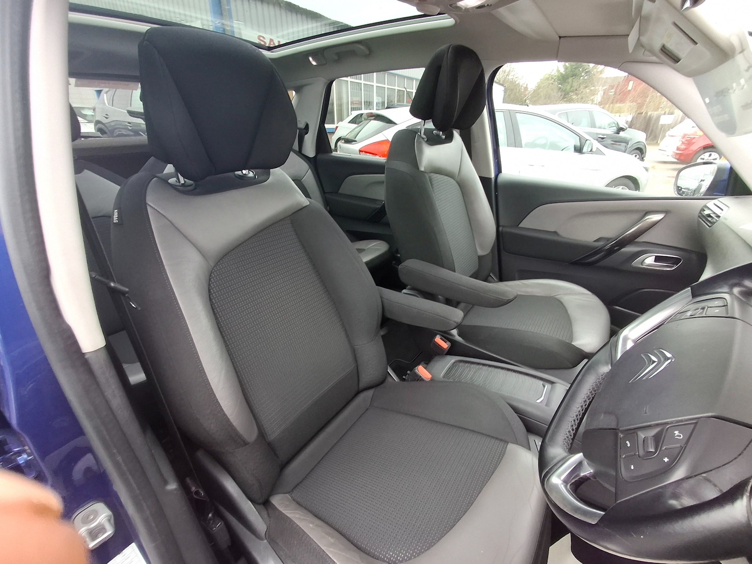 Used Citroen C4 Picasso 2017 for sale - 77170709: Photo 10