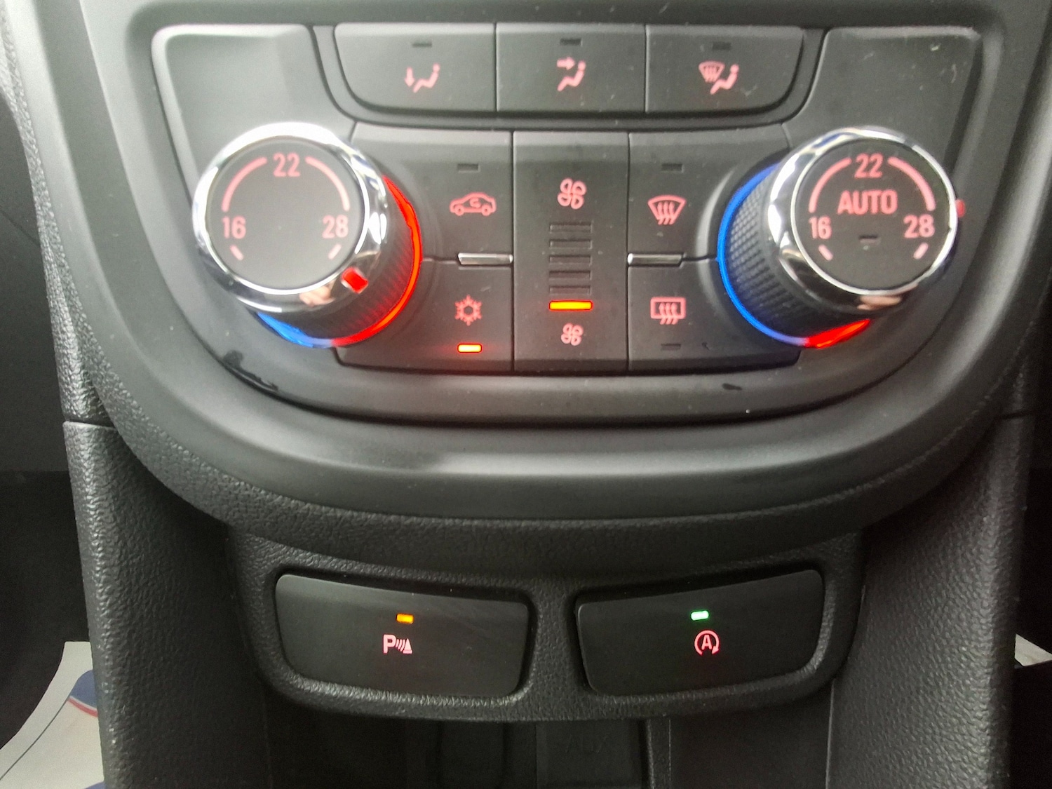 Used Vauxhall Mokka 2015 for sale - 76892641: Photo 19