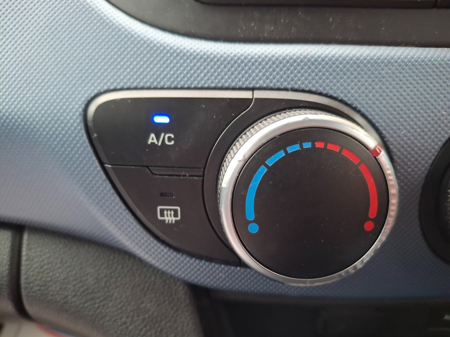 Used Hyundai i10 2016 for sale - 77605488: Photo 17