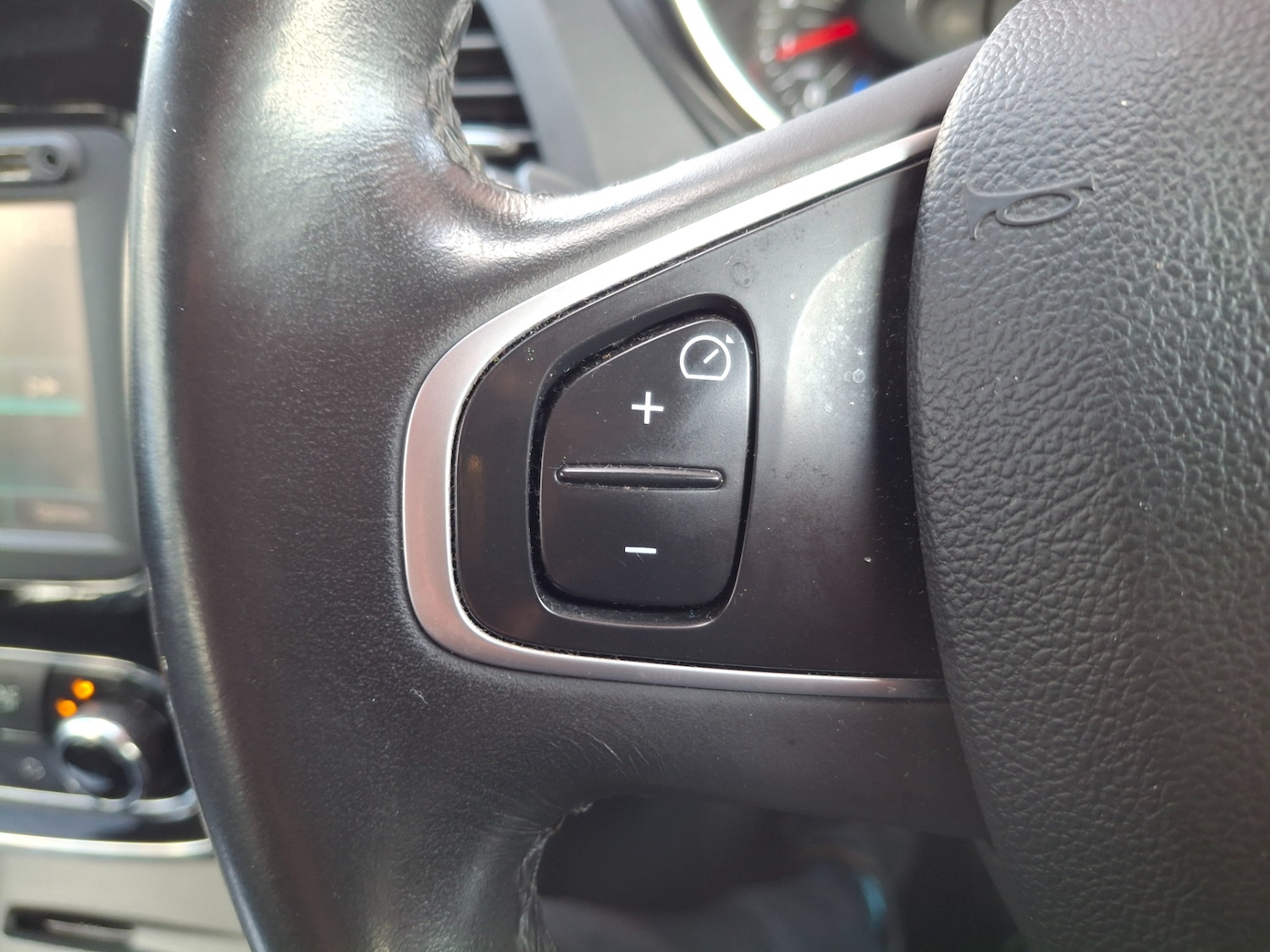 Used Renault Captur 2016 for sale - 77605475: Photo 15