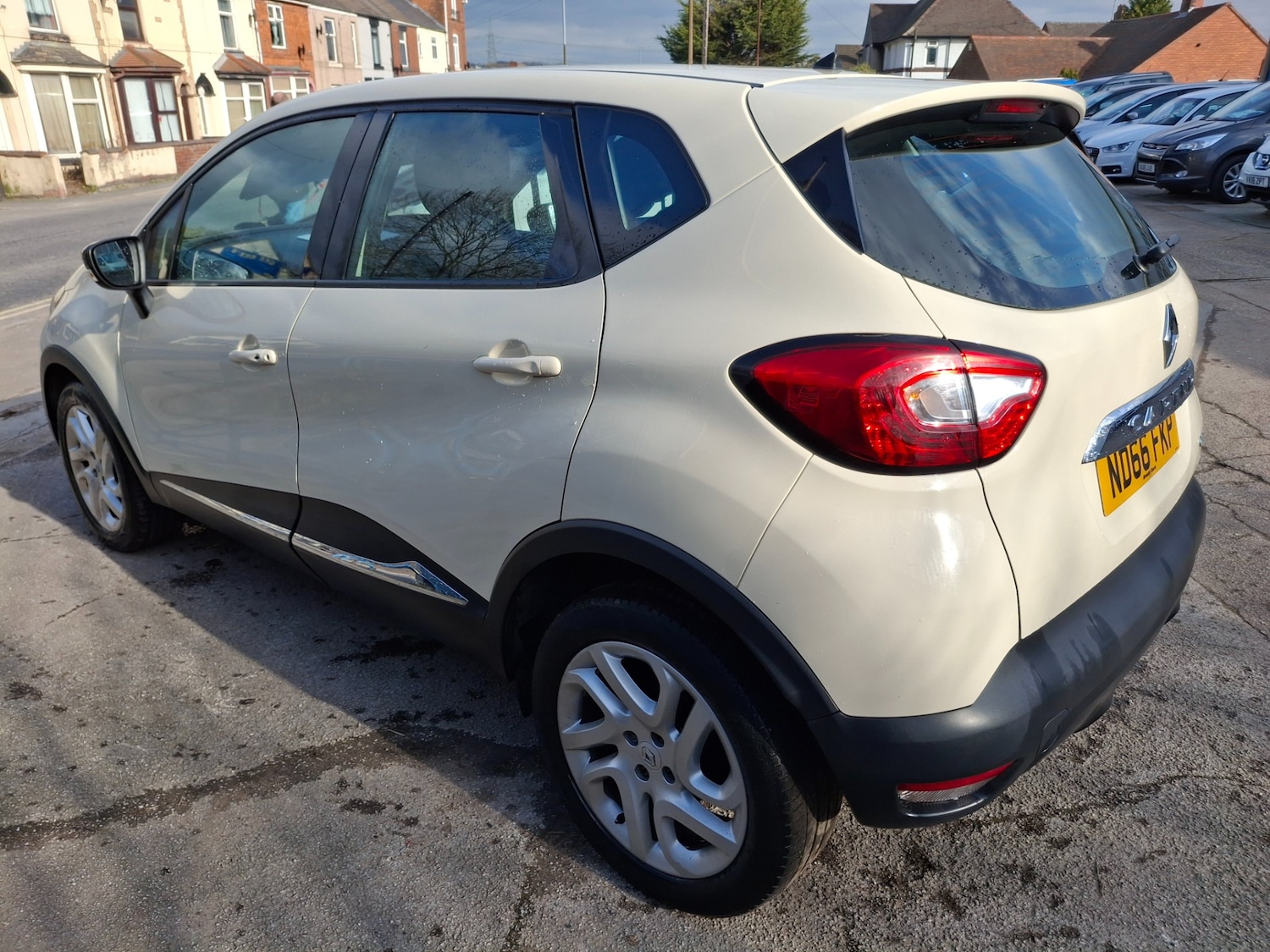 Used Renault Captur 2016 for sale - 77605475: Photo 6