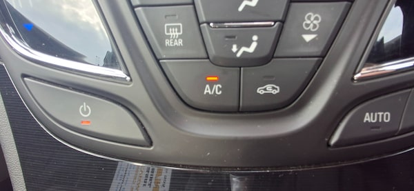Used Vauxhall Insignia 2015 for sale - 76143522: Photo 19