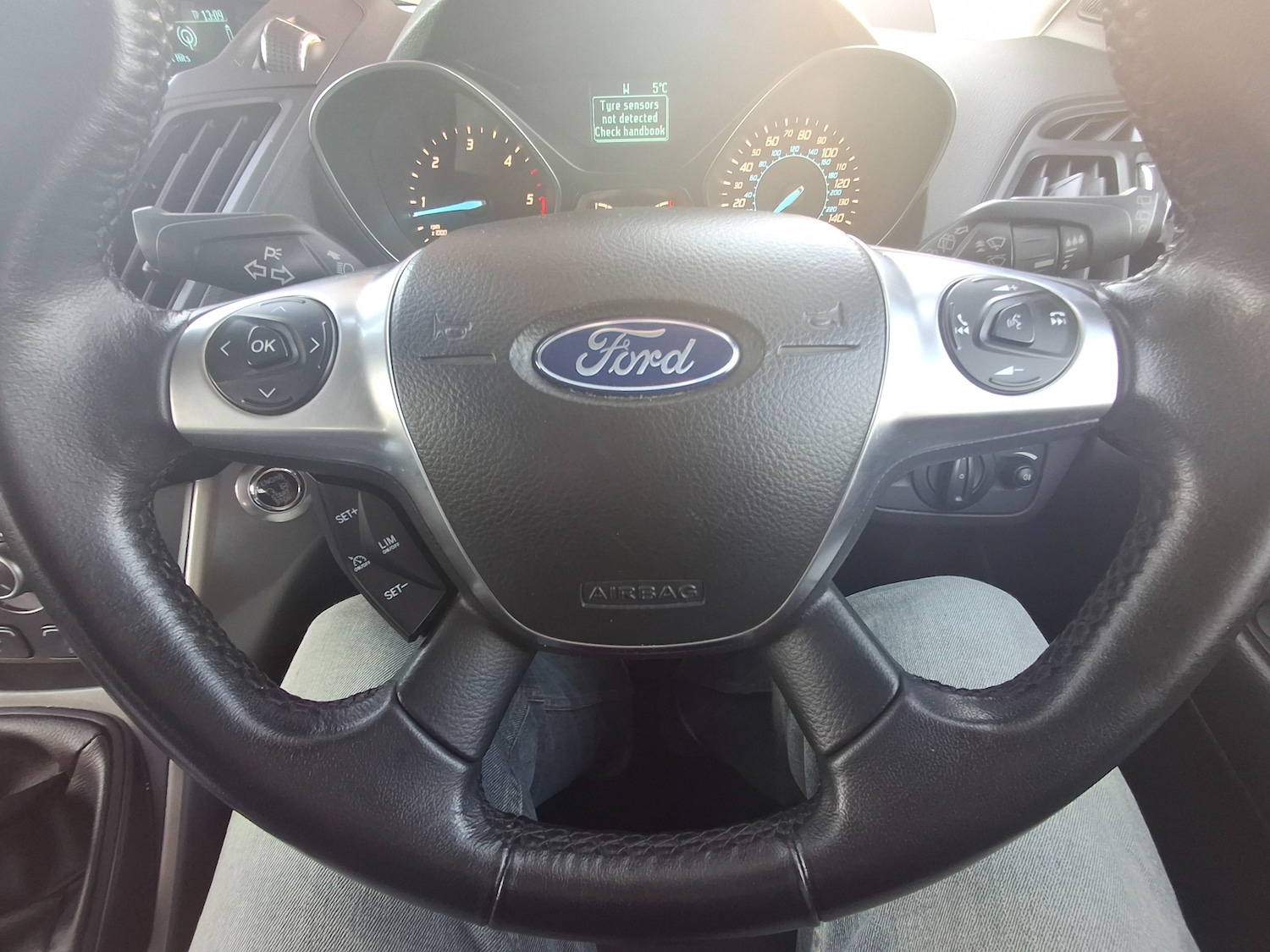 Used Ford Kuga 2015 for sale - 76958575: Photo 13
