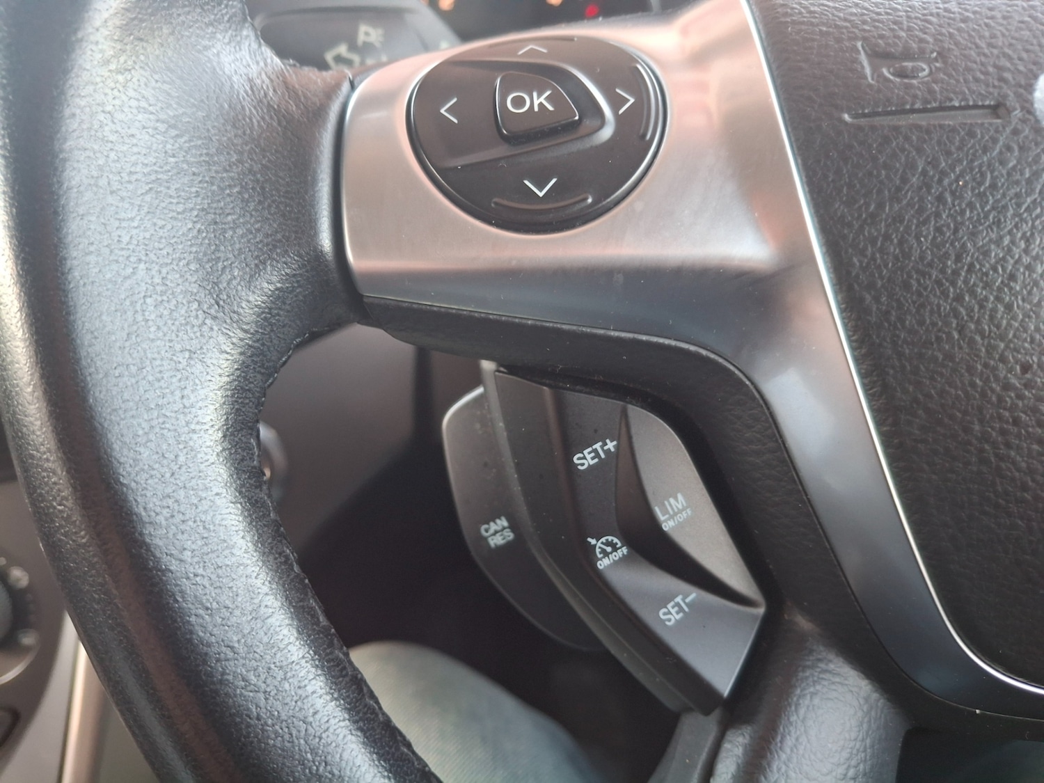 Used Ford Kuga 2015 for sale - 76958575: Photo 14