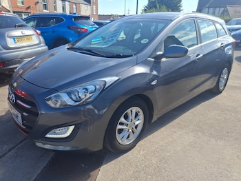 Used Hyundai i30 2016 for sale - 79491011: Photo