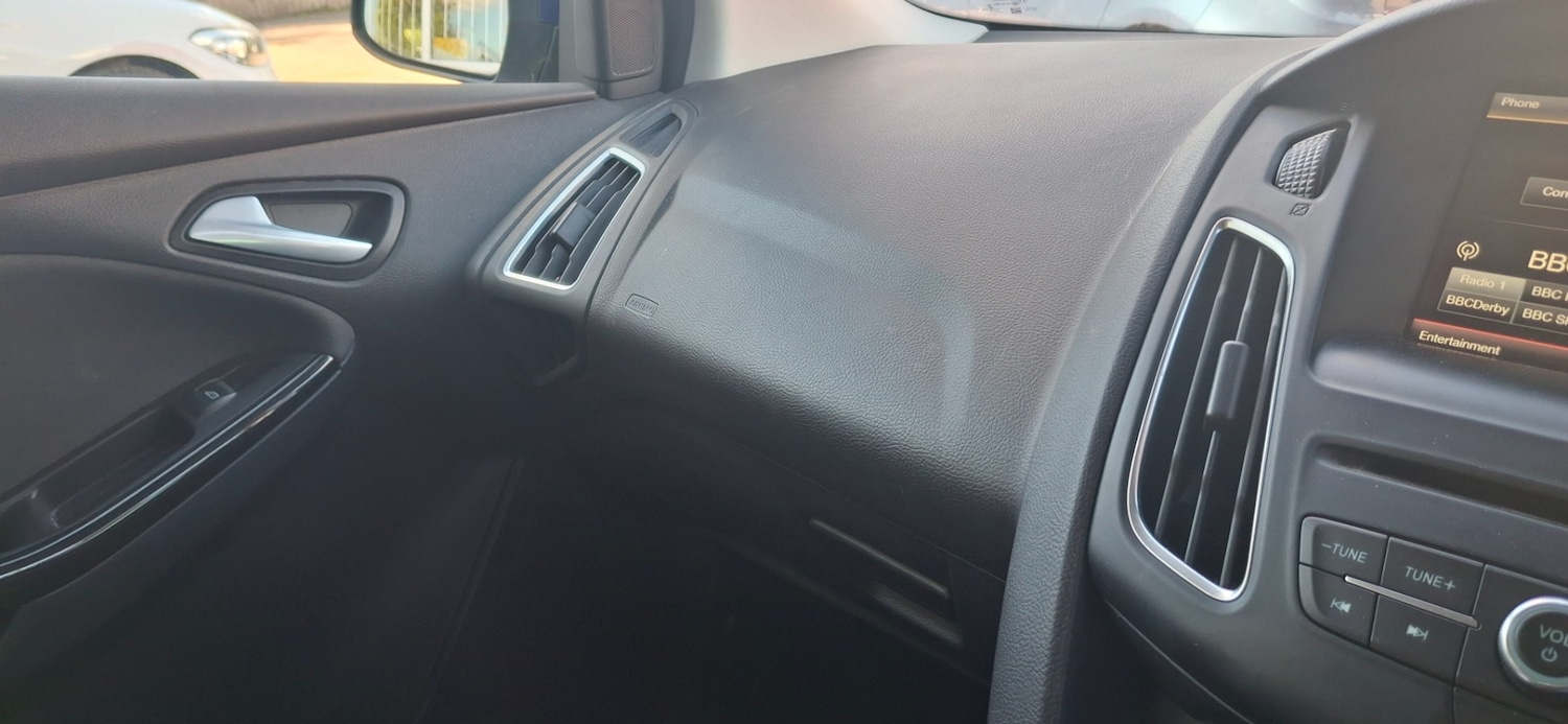 Used Ford Focus 2015 for sale - 75761614: Photo 18