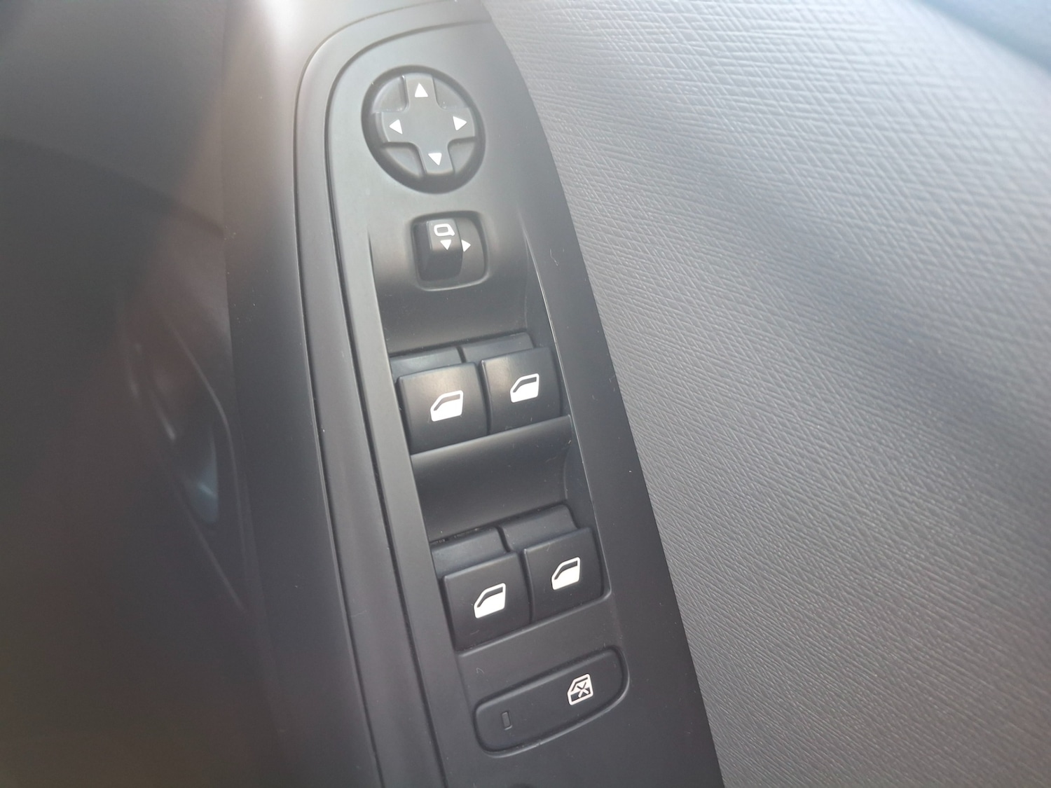 Used Citroen C4 Picasso 2017 for sale - 76958566: Photo 21