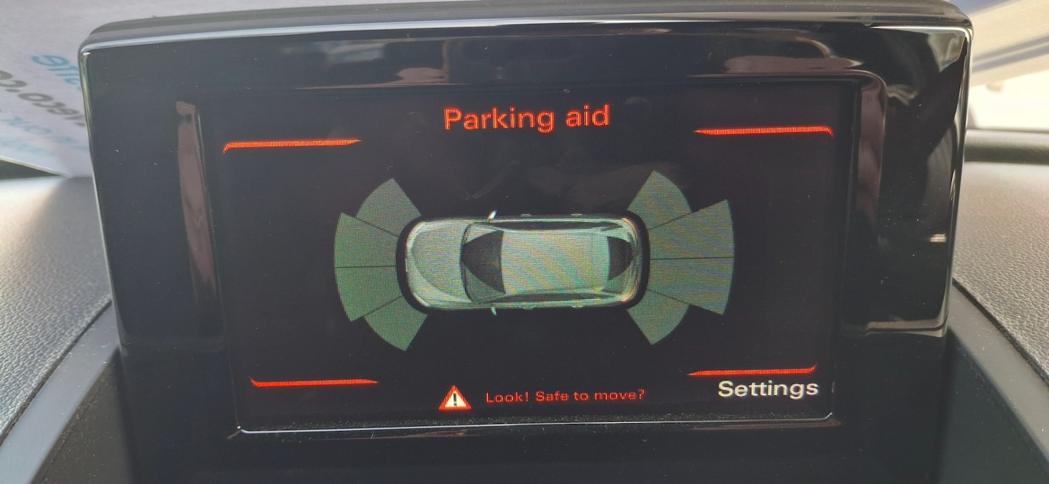 Used Audi Q3 2014 for sale - 76088526: Photo 18