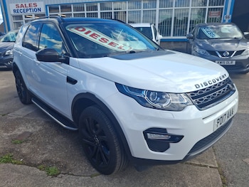 Used Land Rover Discovery Sport 2017 for sale - 78953663: Photo