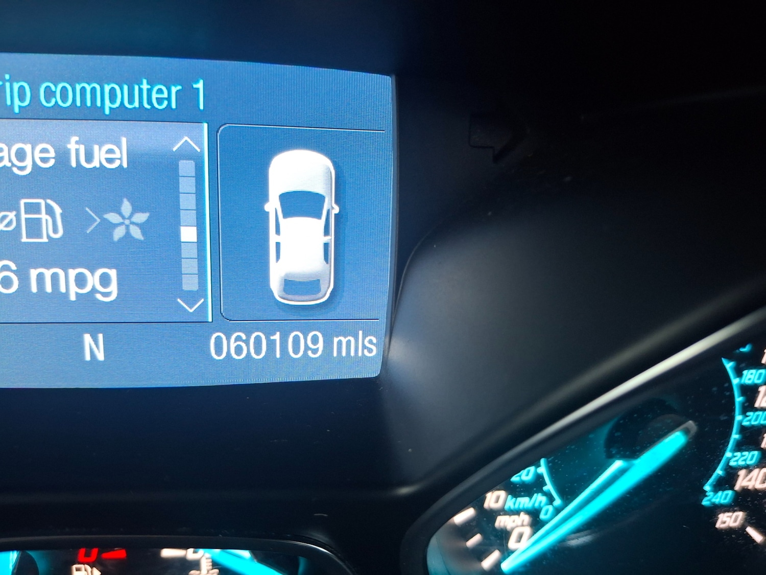 Used Ford Kuga 2015 for sale - 76906015: Photo 17