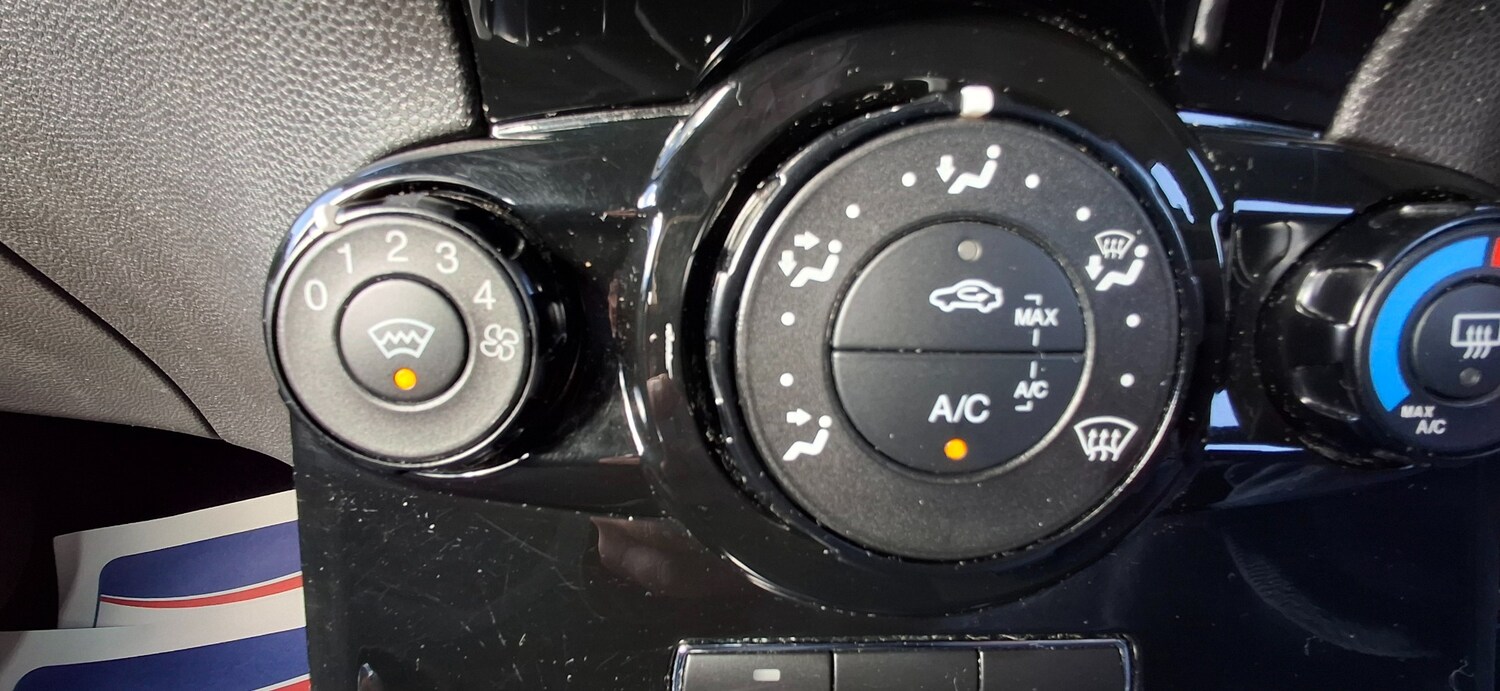 Used Ford Fiesta 2016 for sale - 75761607: Photo 17