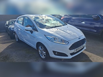 2016 (16) - 1.0 EcoBoost Zetec 5dr