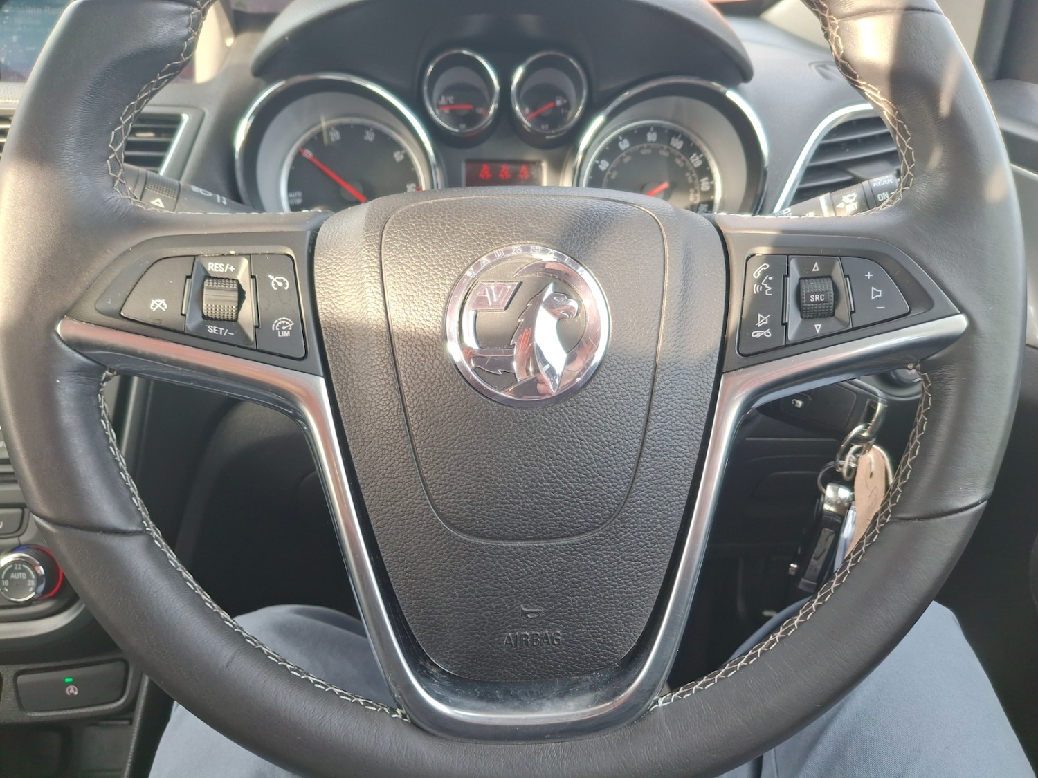 Used Vauxhall Mokka 2015 for sale - 77447040: Photo 14